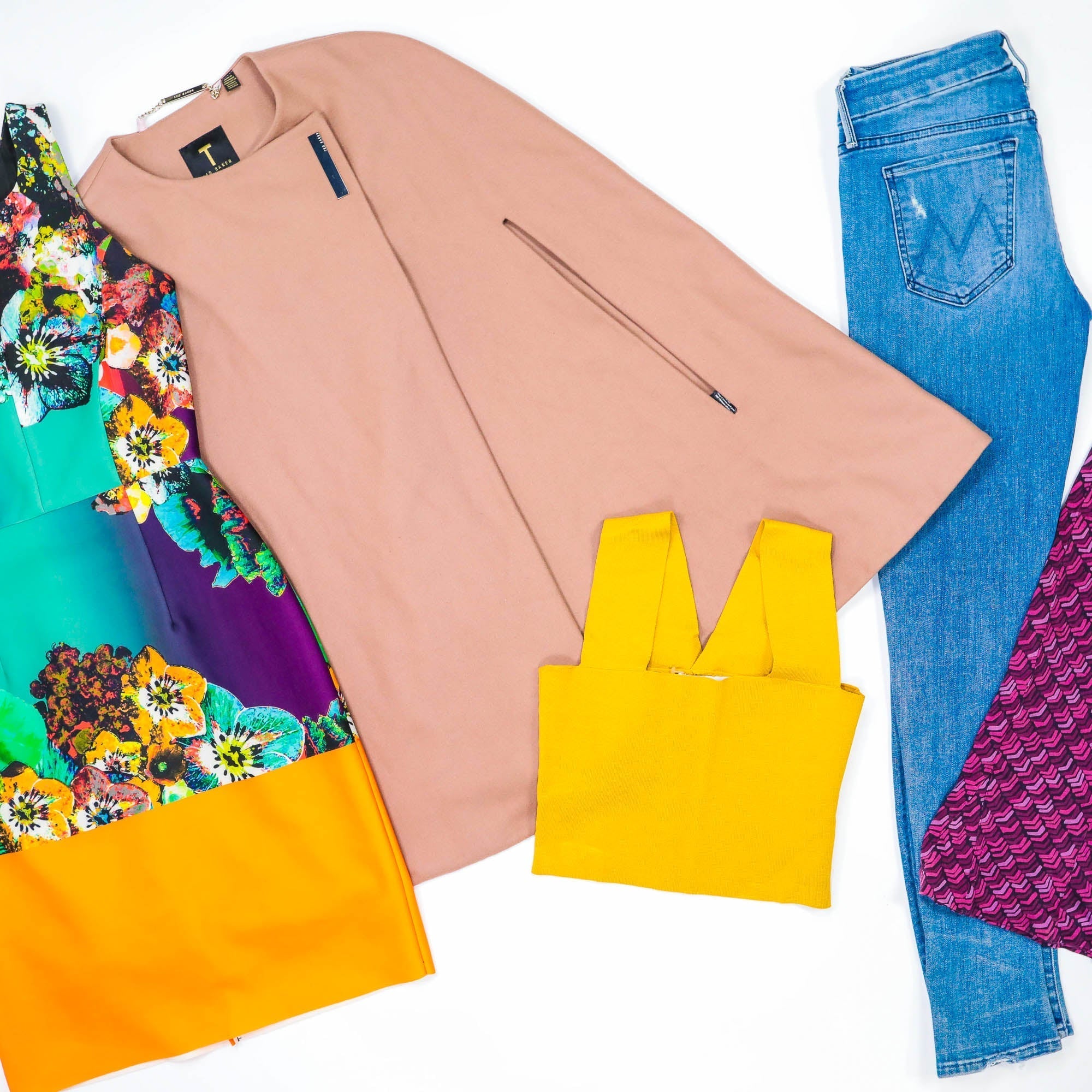 Deluxe & Designer Women’s Secondhand Wholesale Clothing - NuSource