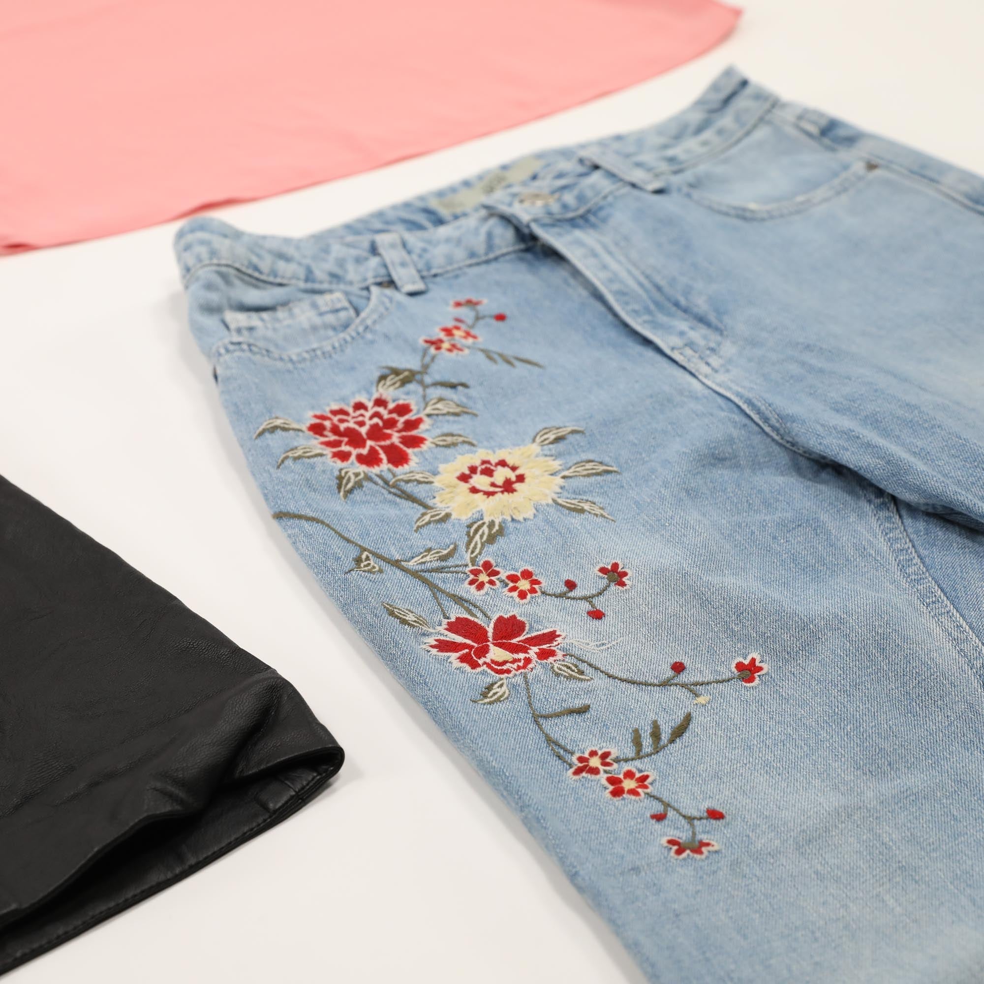 Topshop Women's Secondhand Wholesale Clothing - NuSource