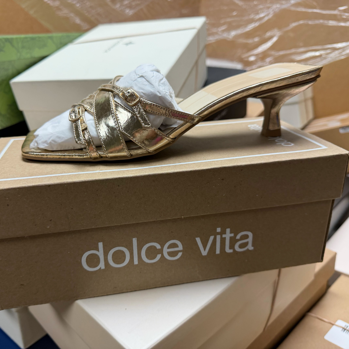 Tuckernuck & Friends —  Footwear Returns - NuSource