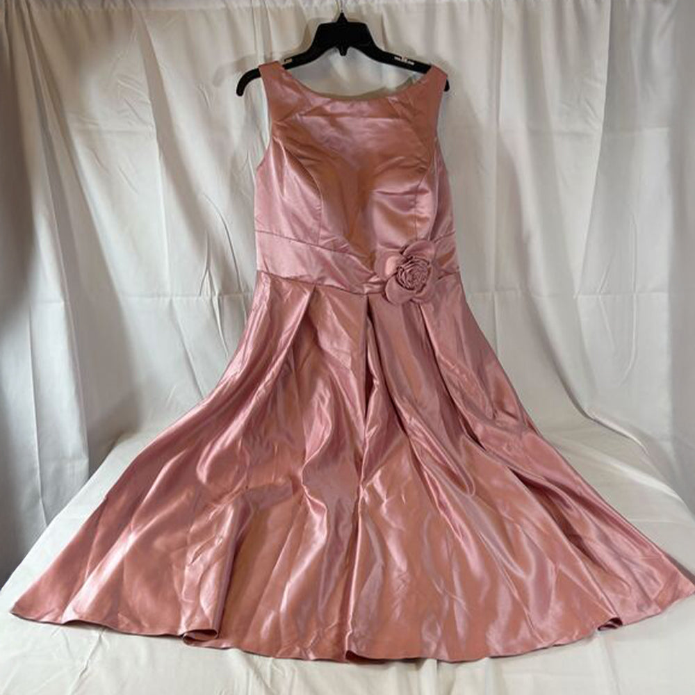 NWT/NWOT Women's Assorted Formal Dresses